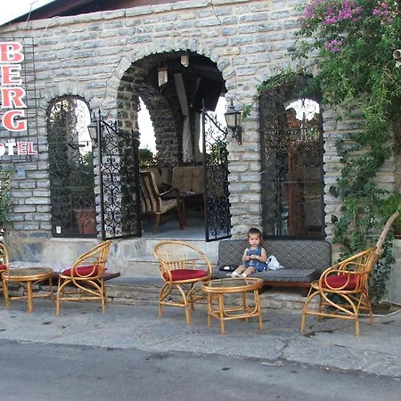 Berg Szálloda Gümbet